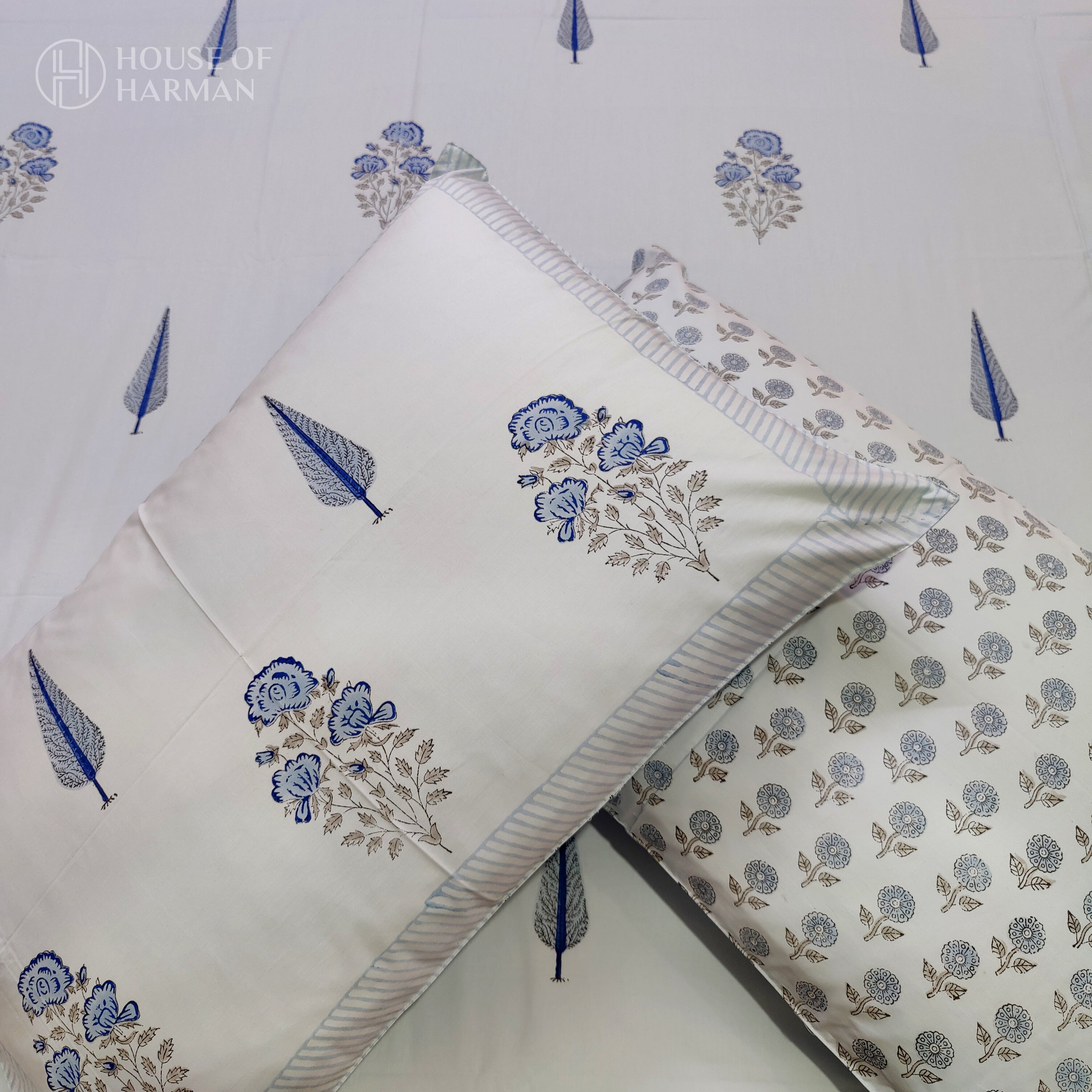 Azure Garden Charm Bedsheet