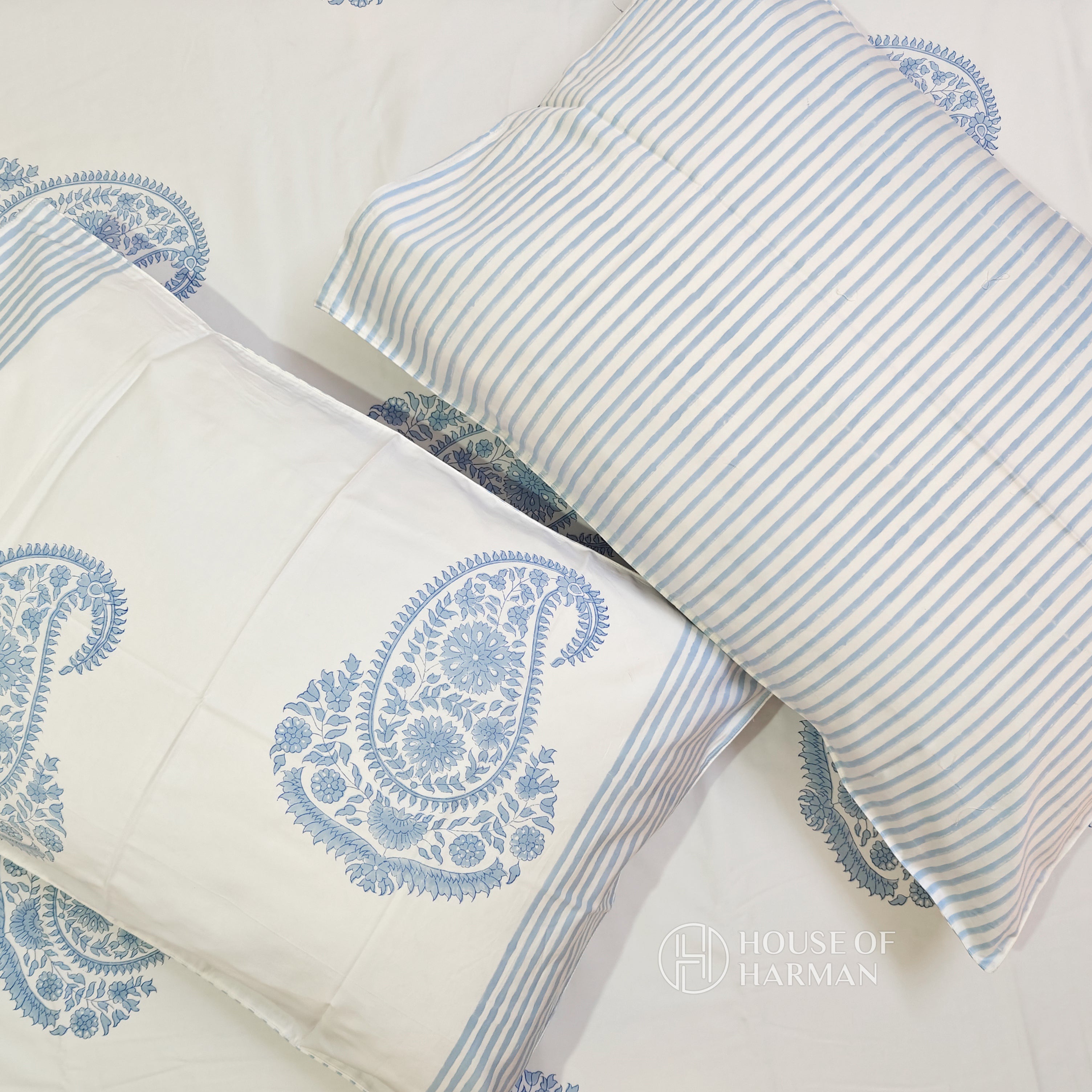 Azure Sky Breeze Bedsheet