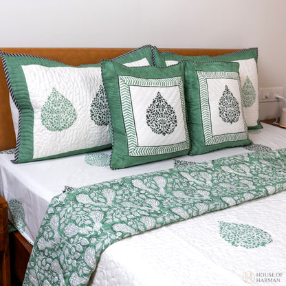 Emerald Spade Delight Bedcover