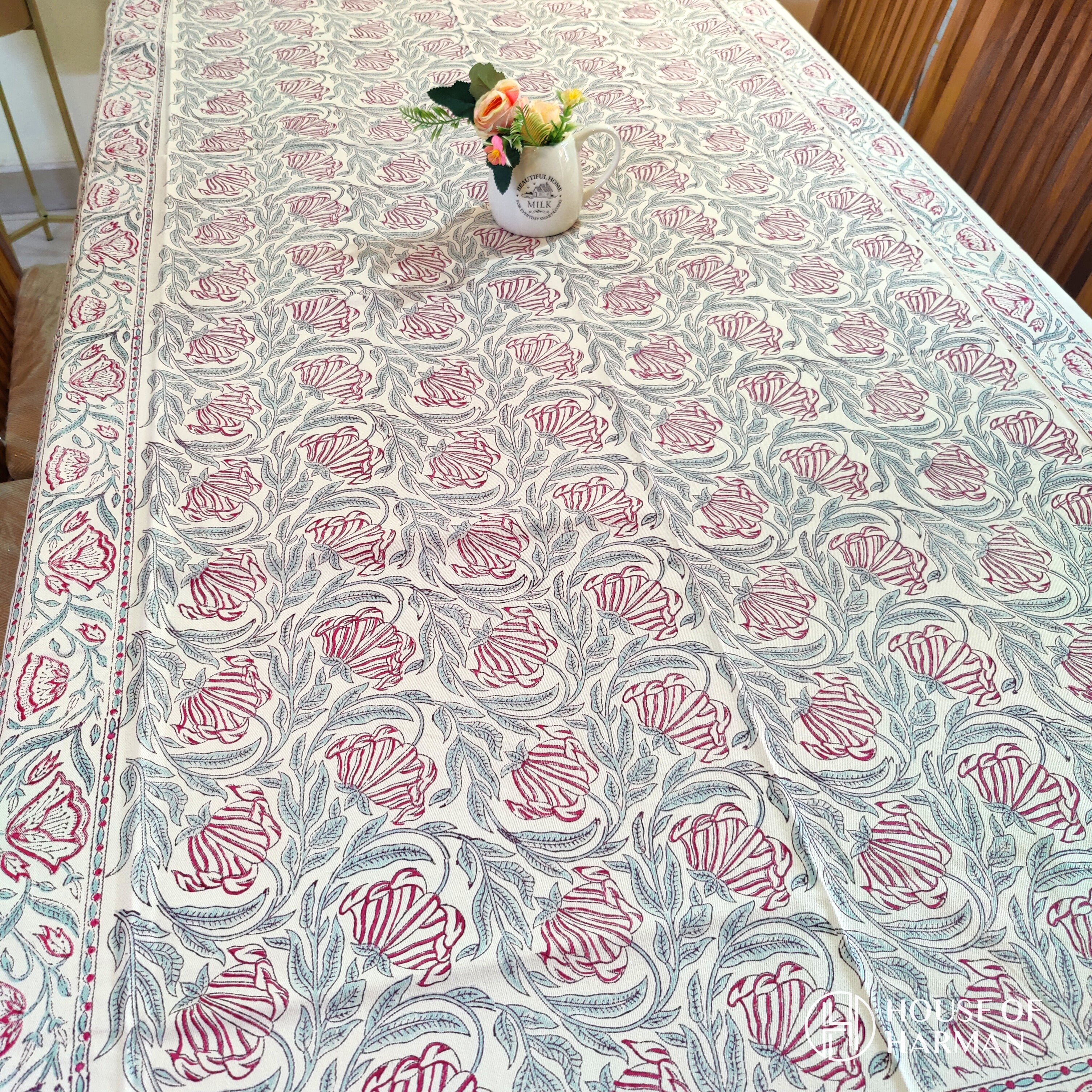 Dainty Floral Delight Table Cover