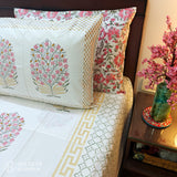 Allium Dreams Essence Bedsheet