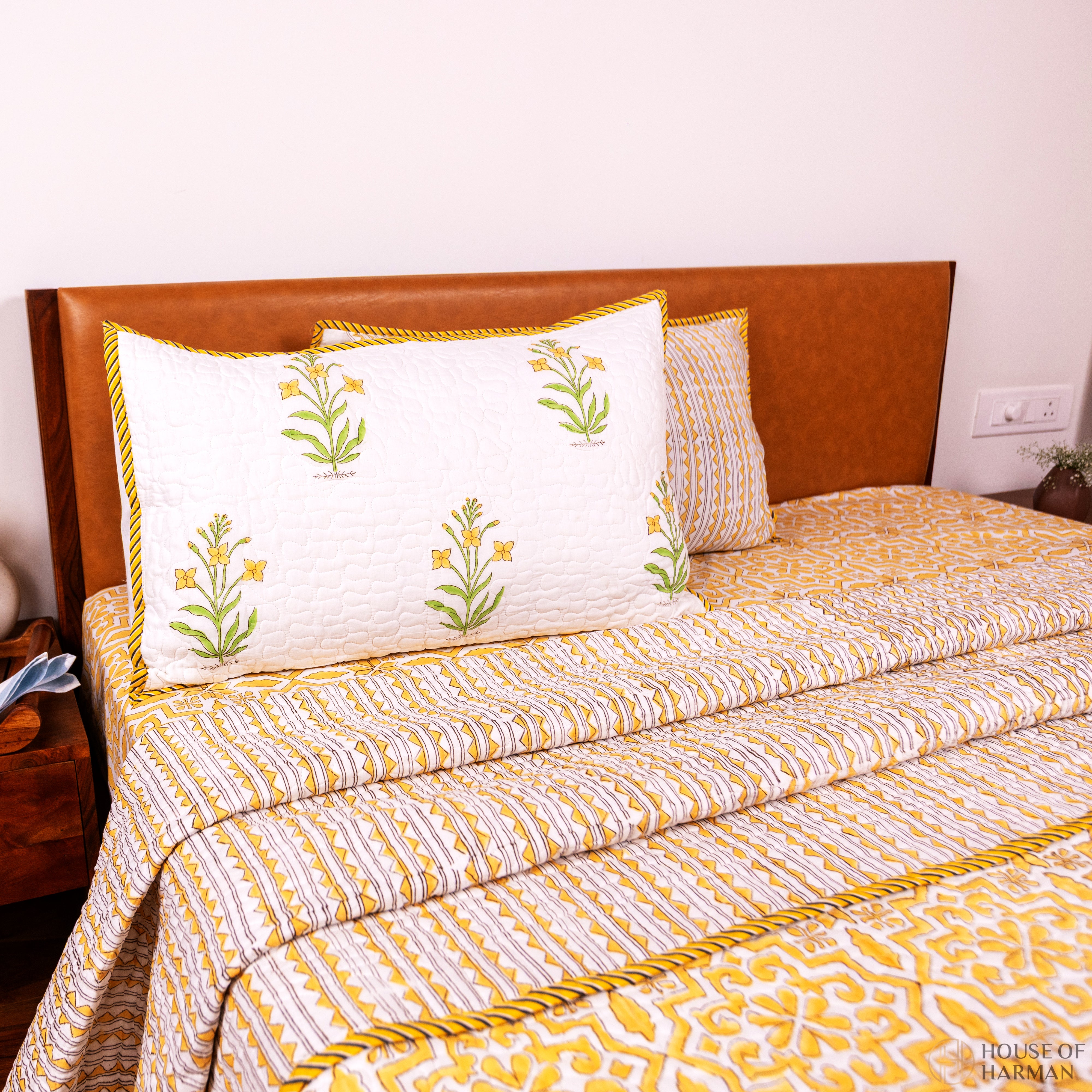 Golden Lattice Dream Bedcover