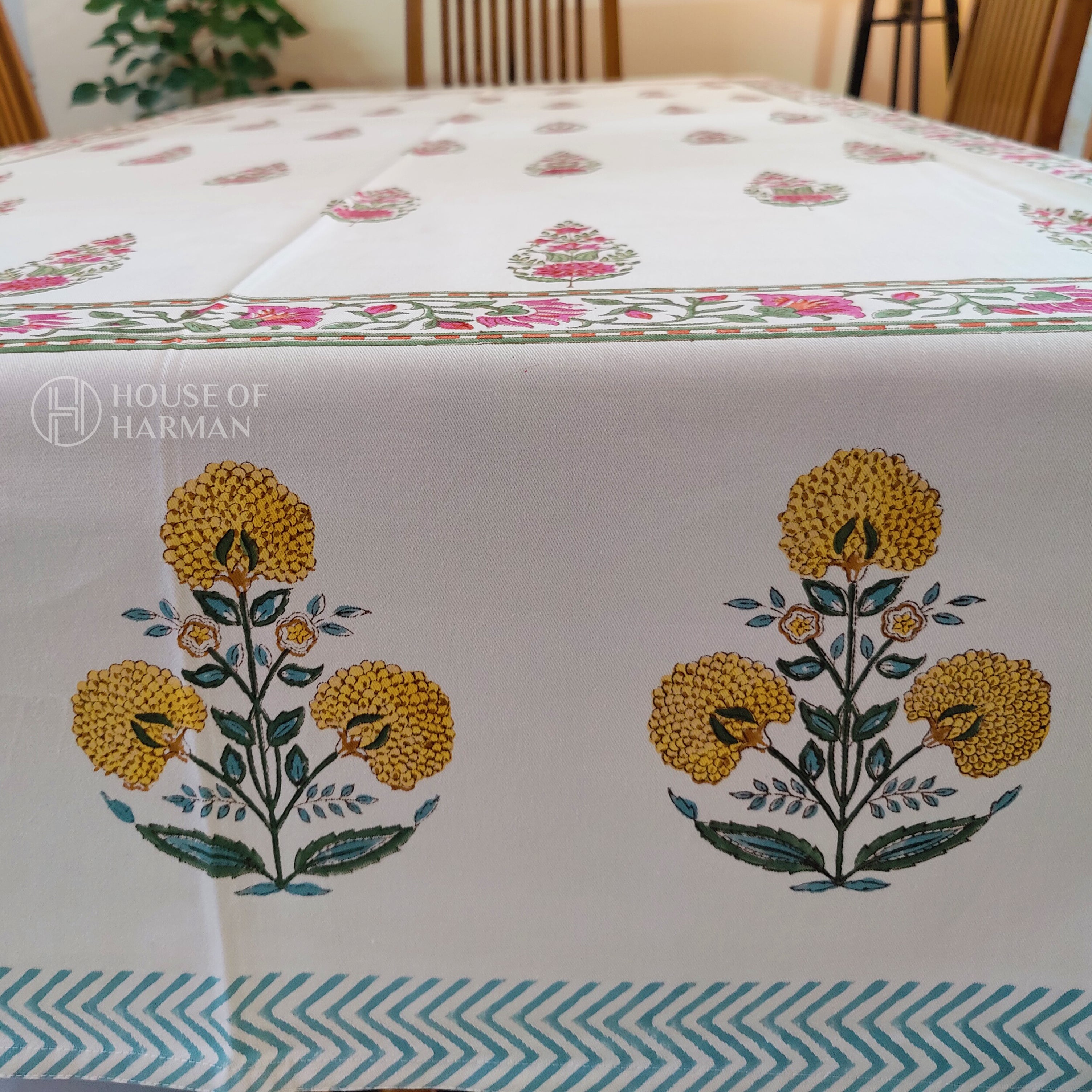 Flowering Meadows Table Cover