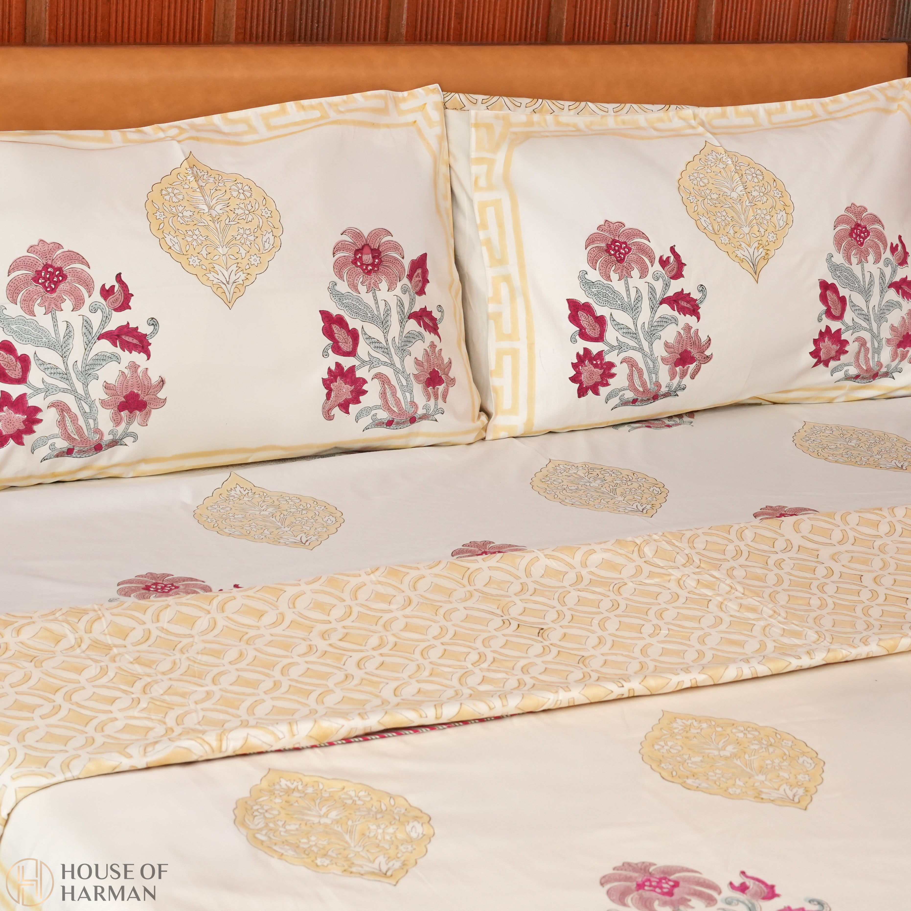 Mughal Ruby Bloom Bedsheet and Dohar