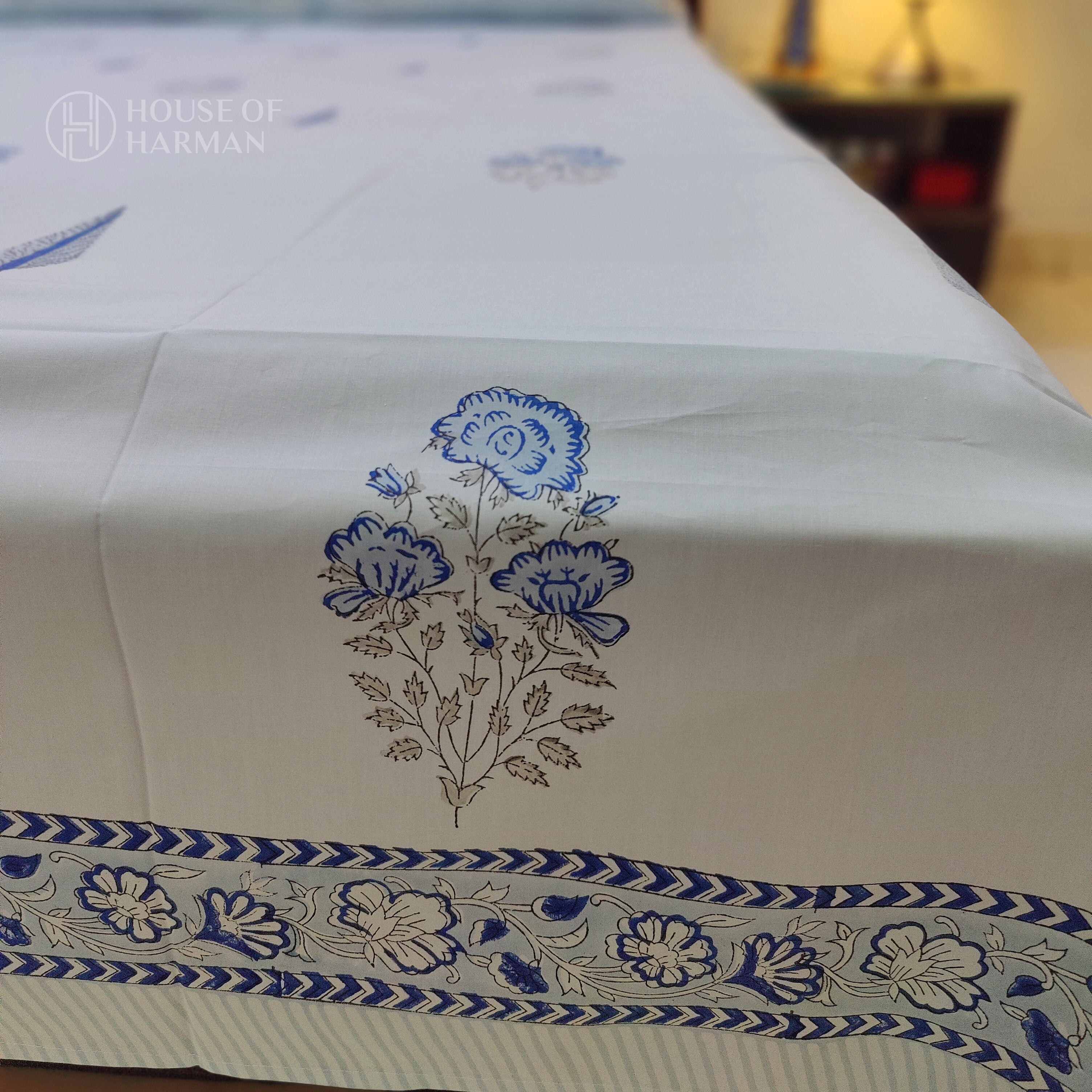 Azure Garden Charm Bedsheet