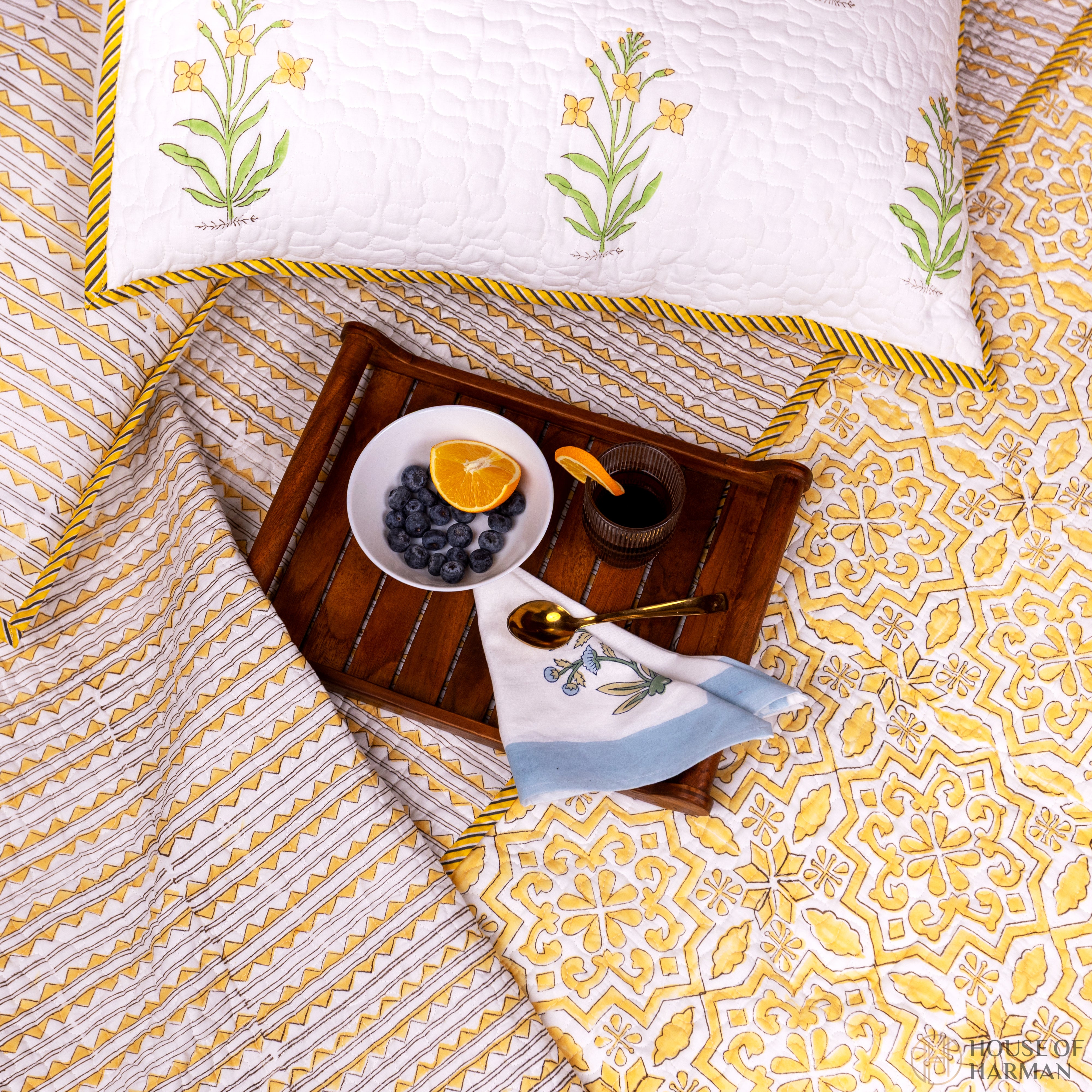 Golden Lattice Dream Bedcover