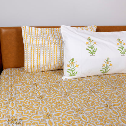 Golden Lattice Dream Bedsheet and Quilt