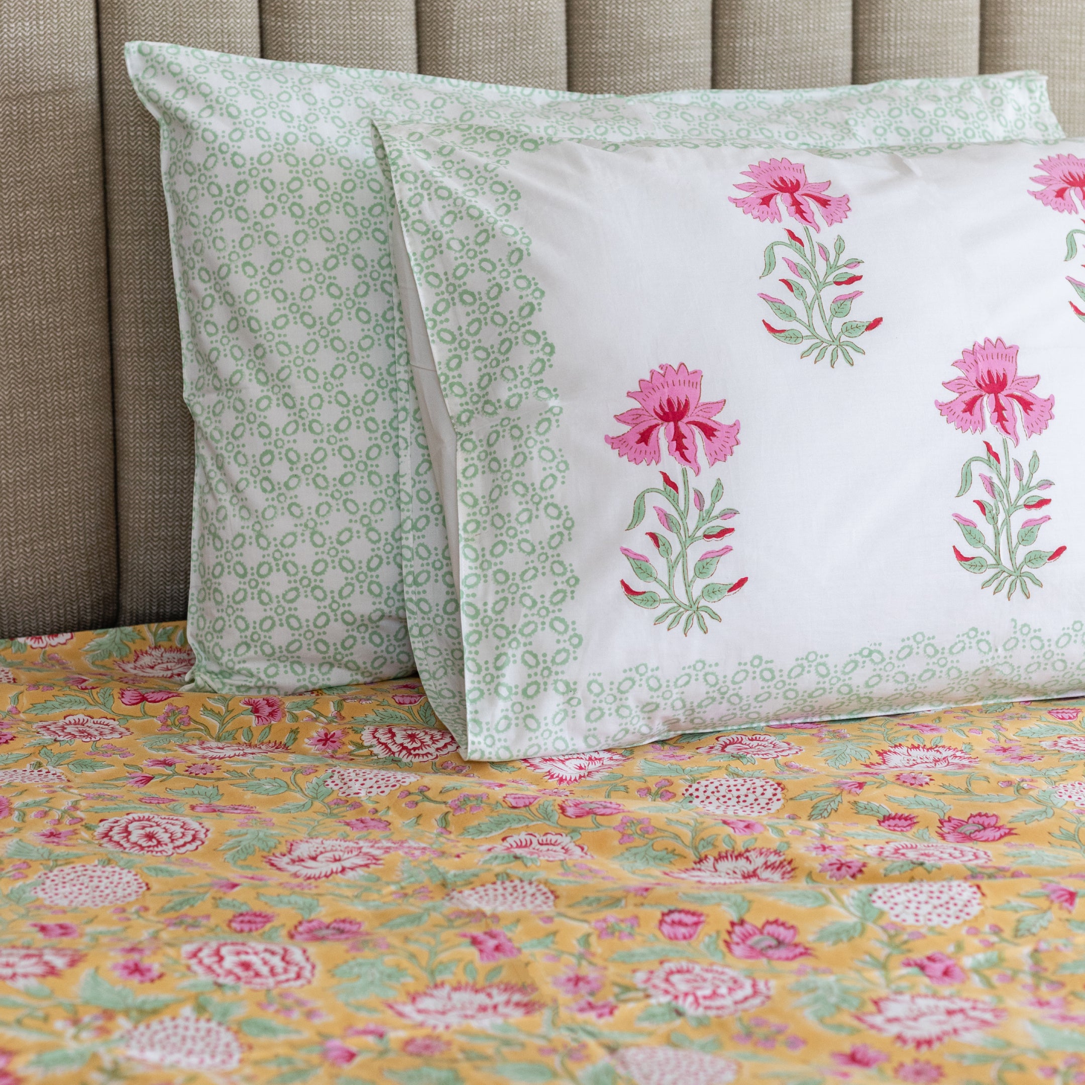 Amber Bloom Haven Bedsheet