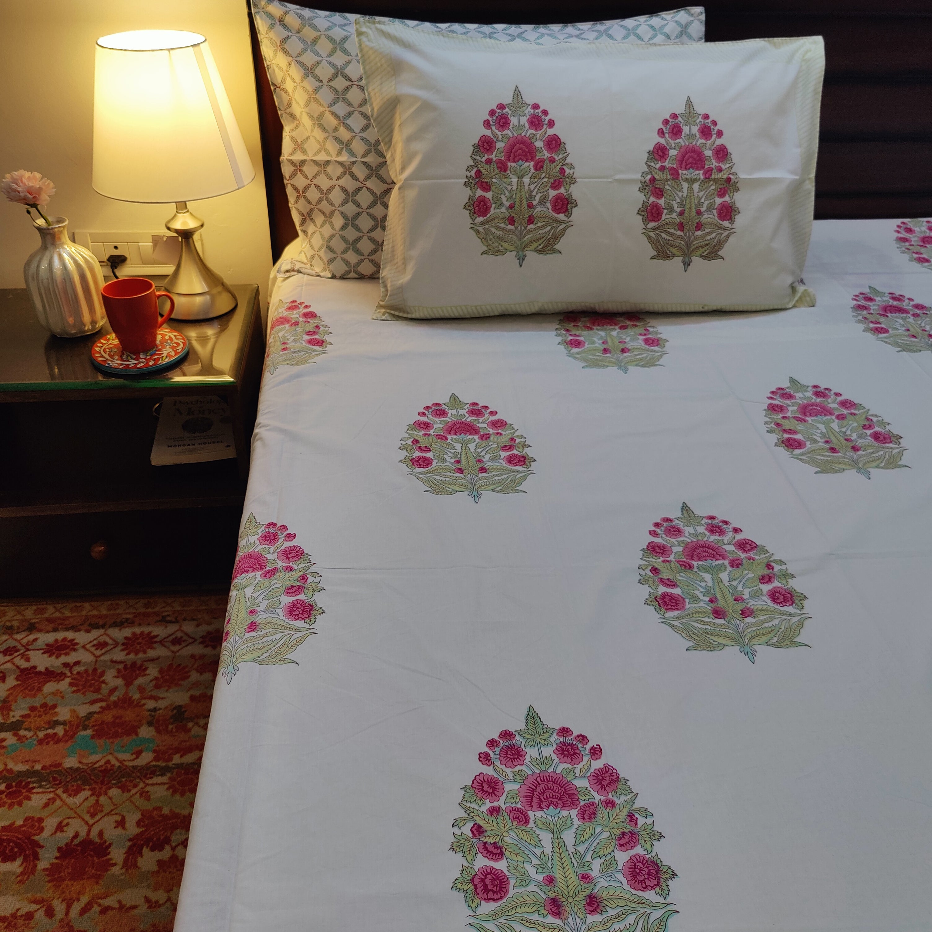 Tropical Hibiscus Breeze Bedsheet