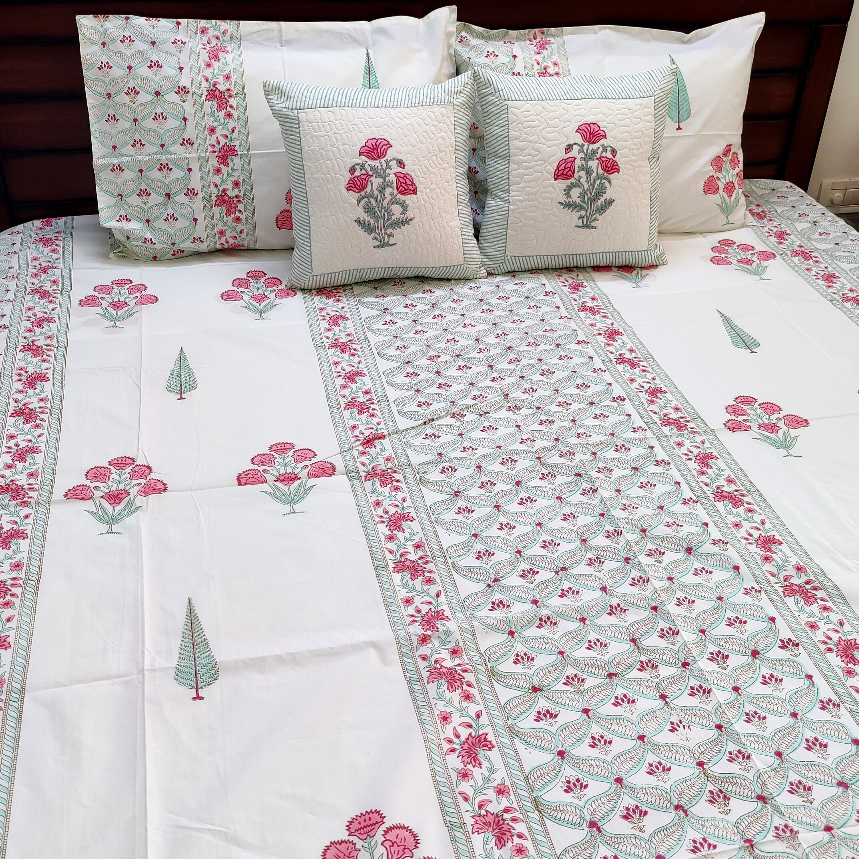 Pastel Paradise Inayra Bedsheet