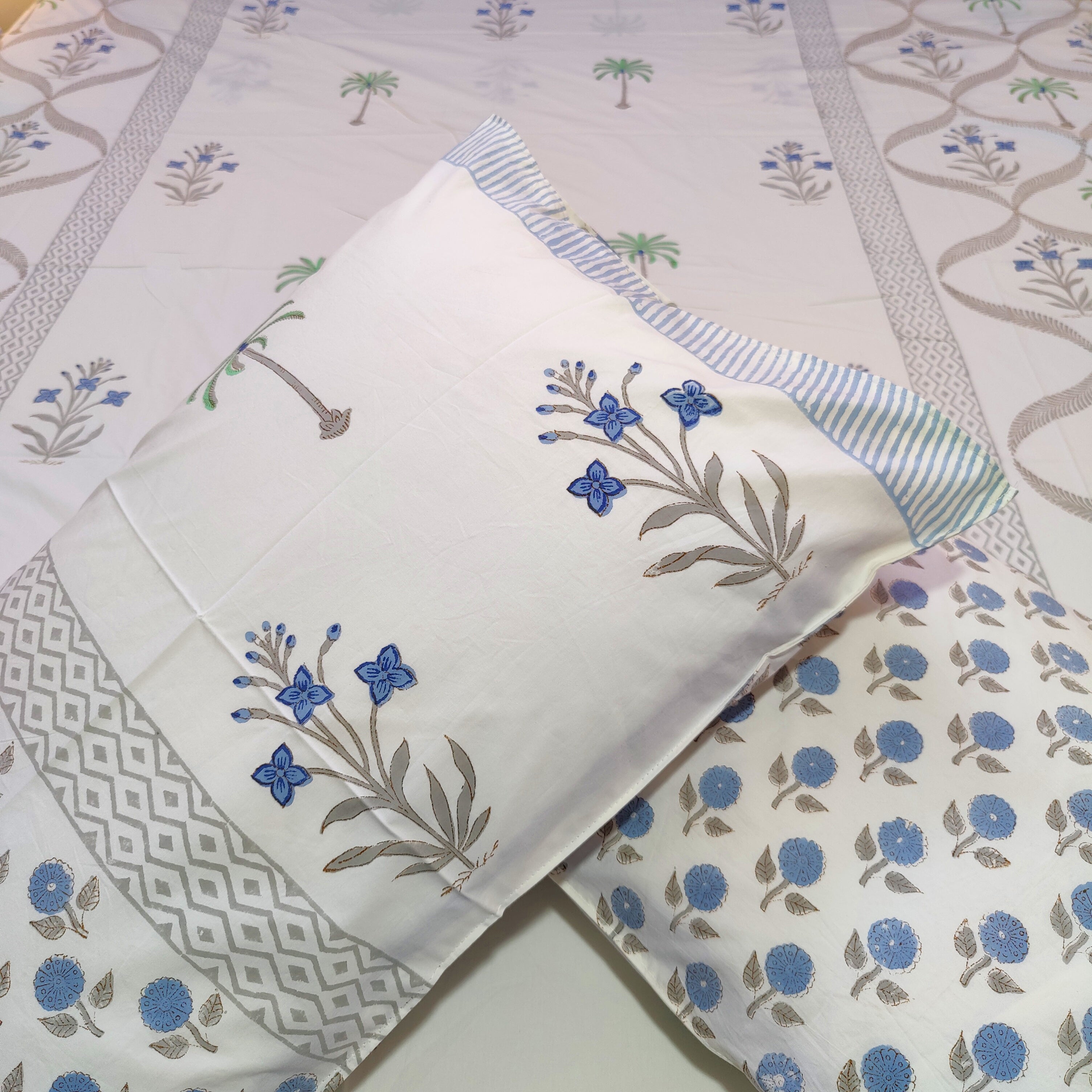 Coastal Flora Fusion Bedsheet and Quilt