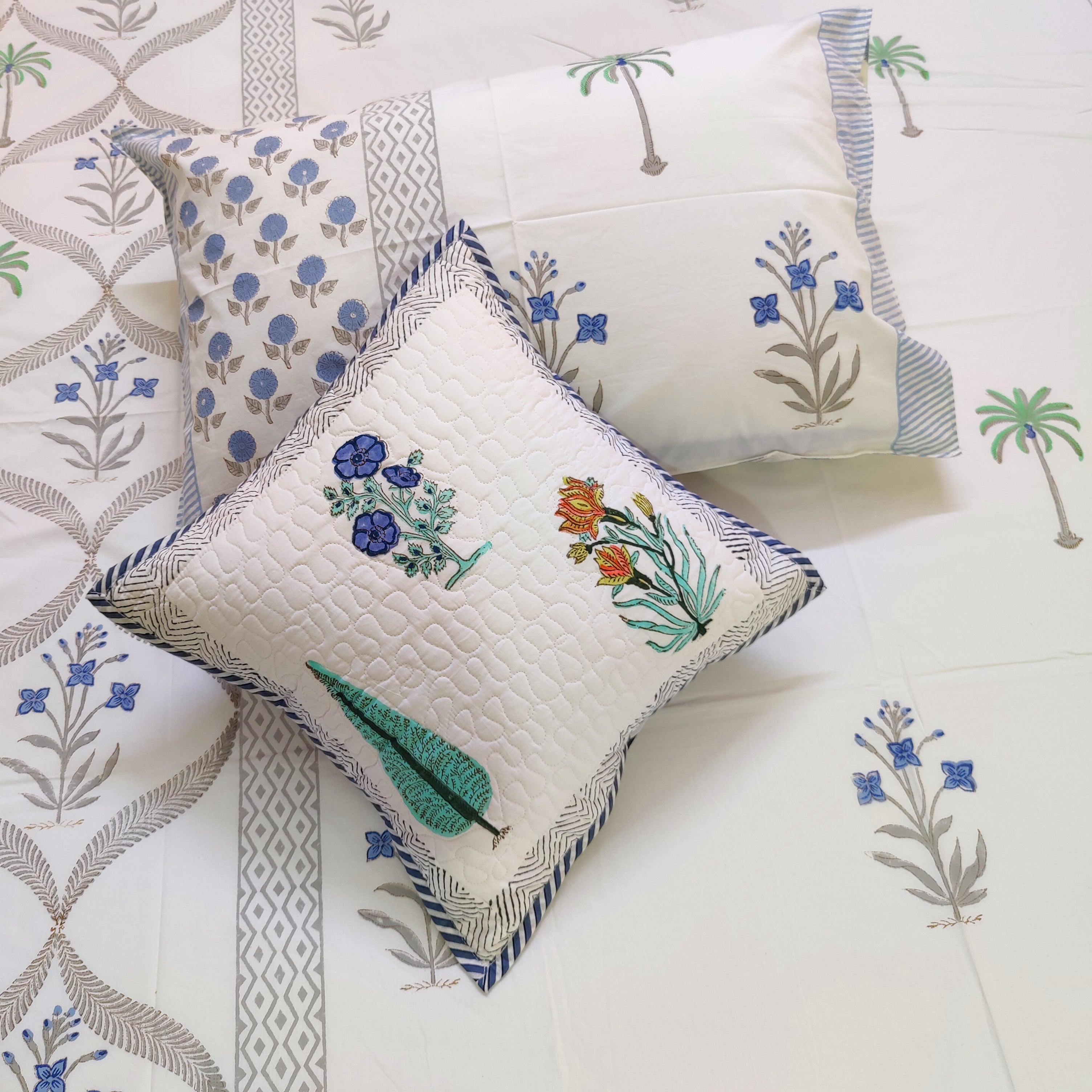 Coastal Flora Fusion Bedsheet