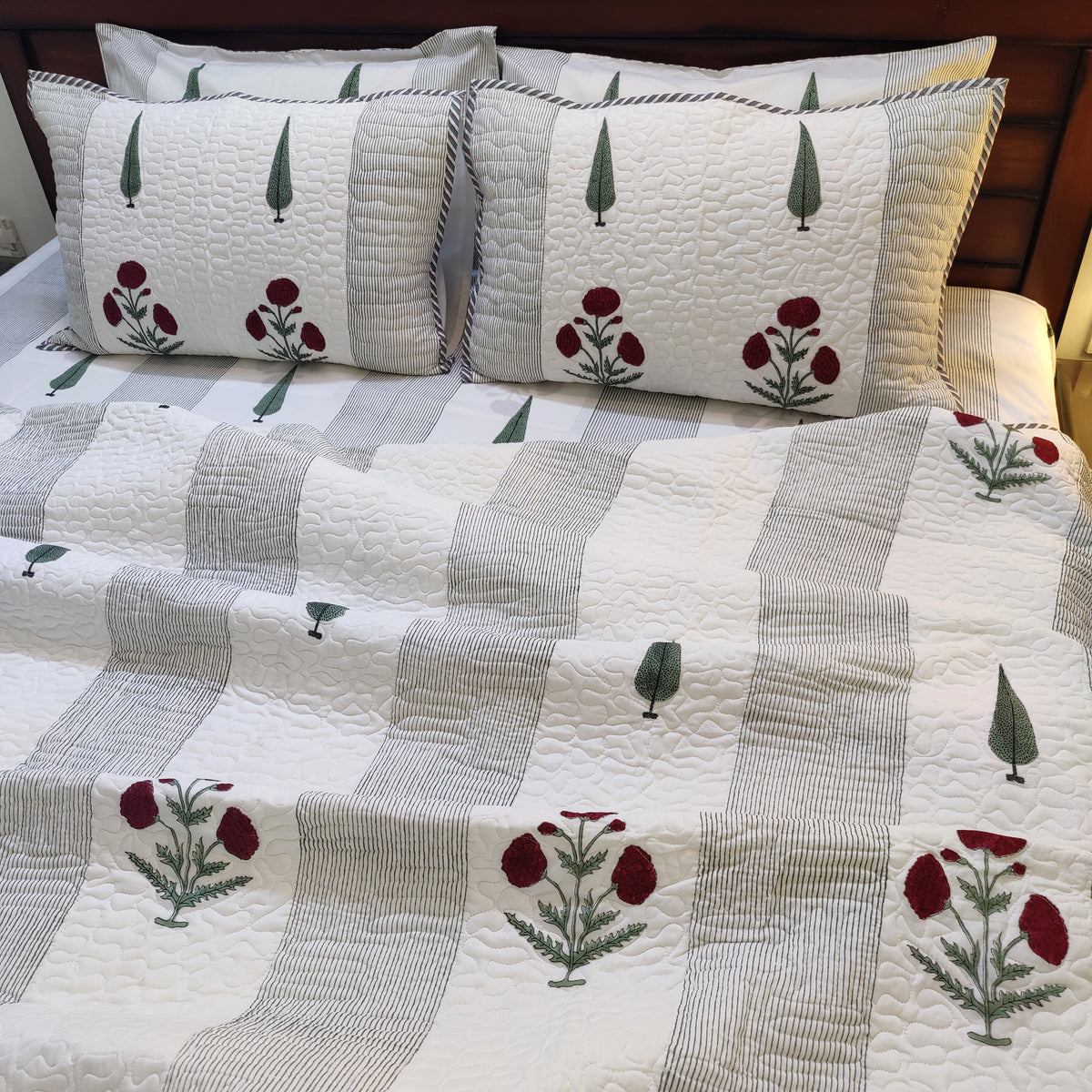 Flora Vista Elegance Bedcover