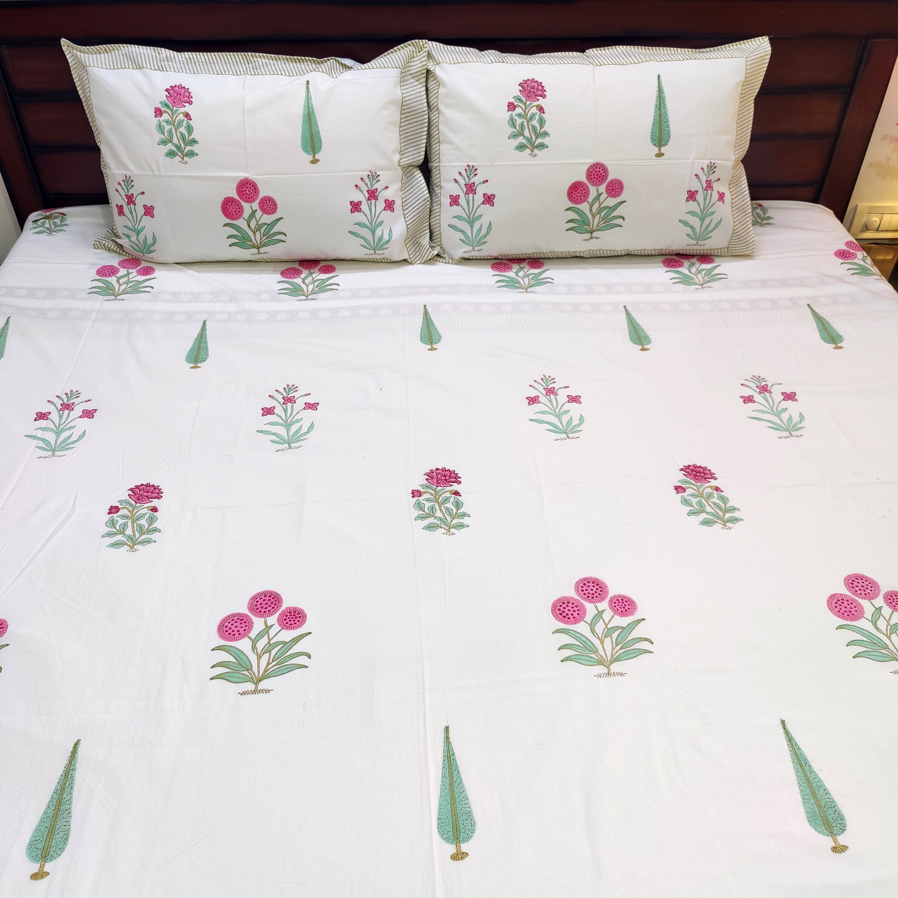 Floral Flare Bedsheet