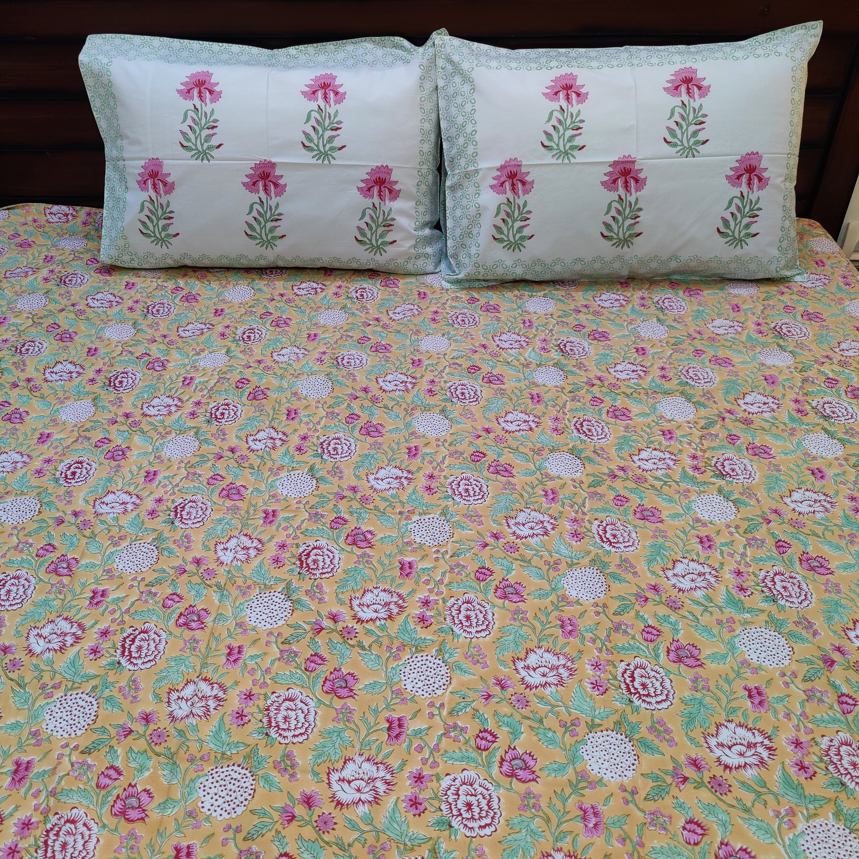 Amber Bloom Haven Bedsheet