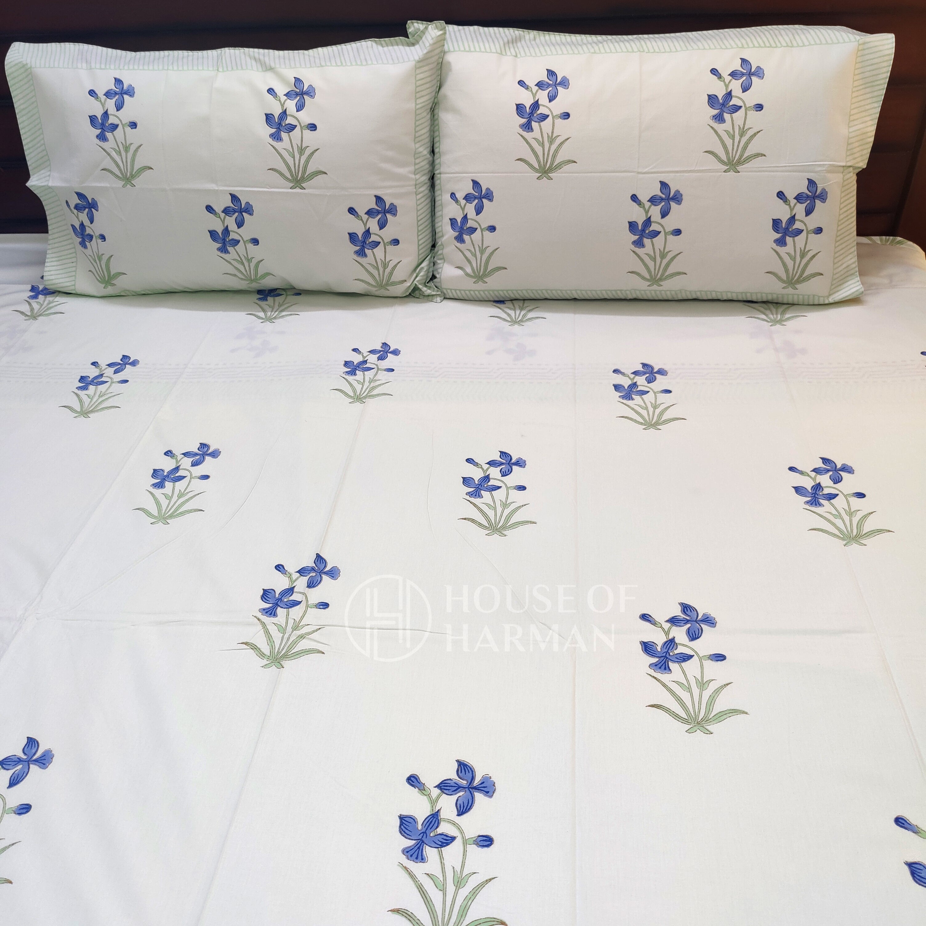 Green Haven Harmony Bedsheet (Green Base Colour)