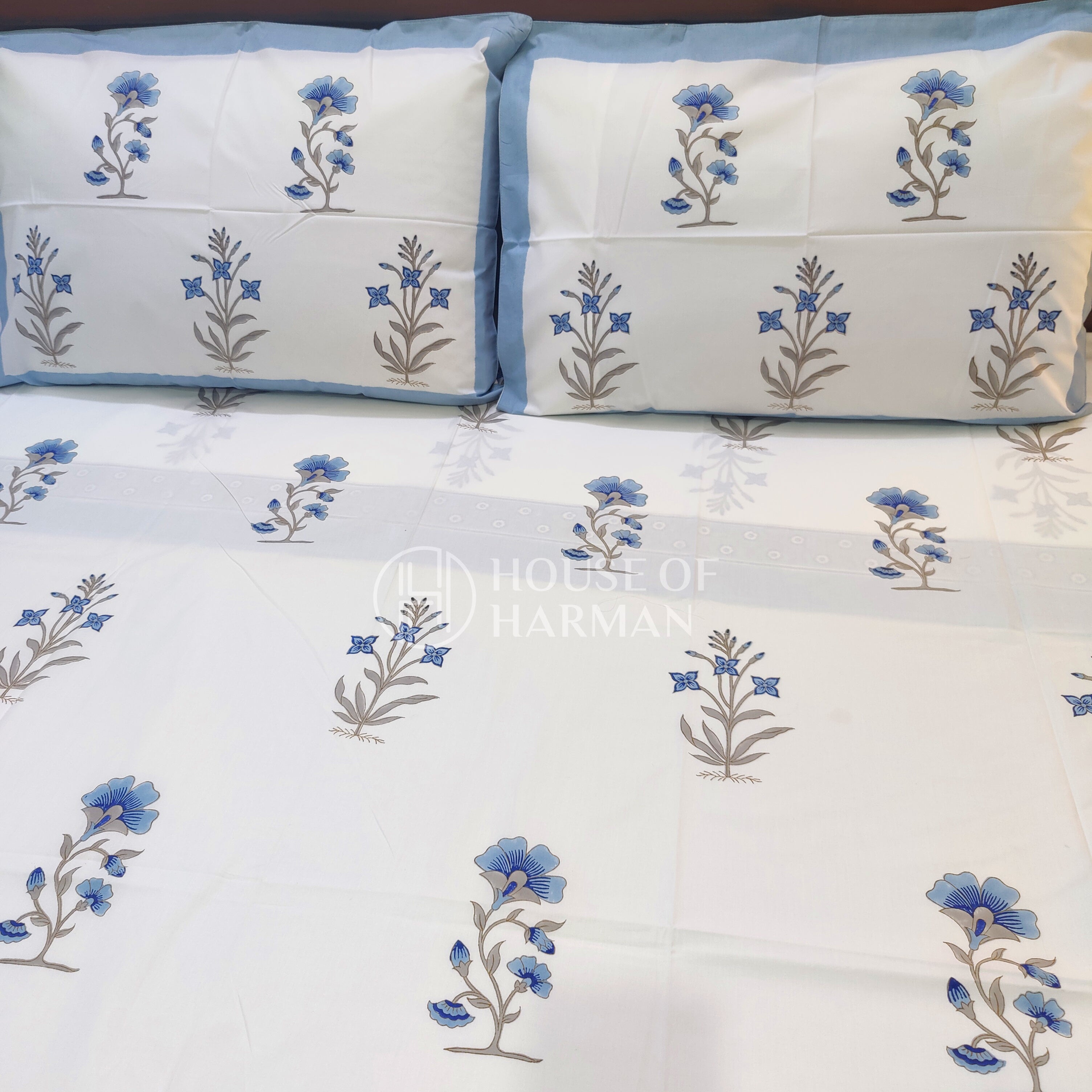 Periwinkle Bloom Haven Bedsheet