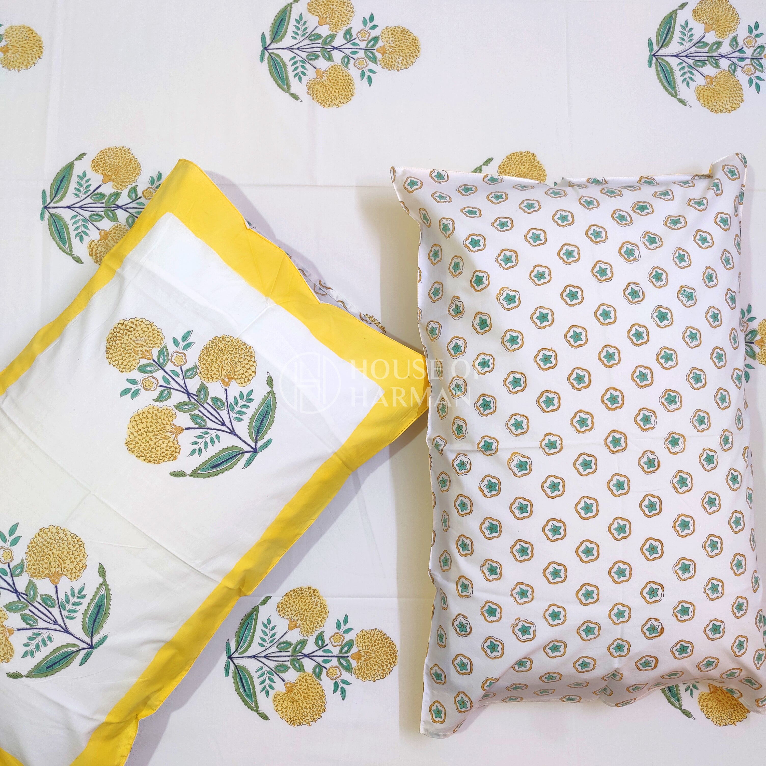 Sunlit Poppy Charm Bedsheet