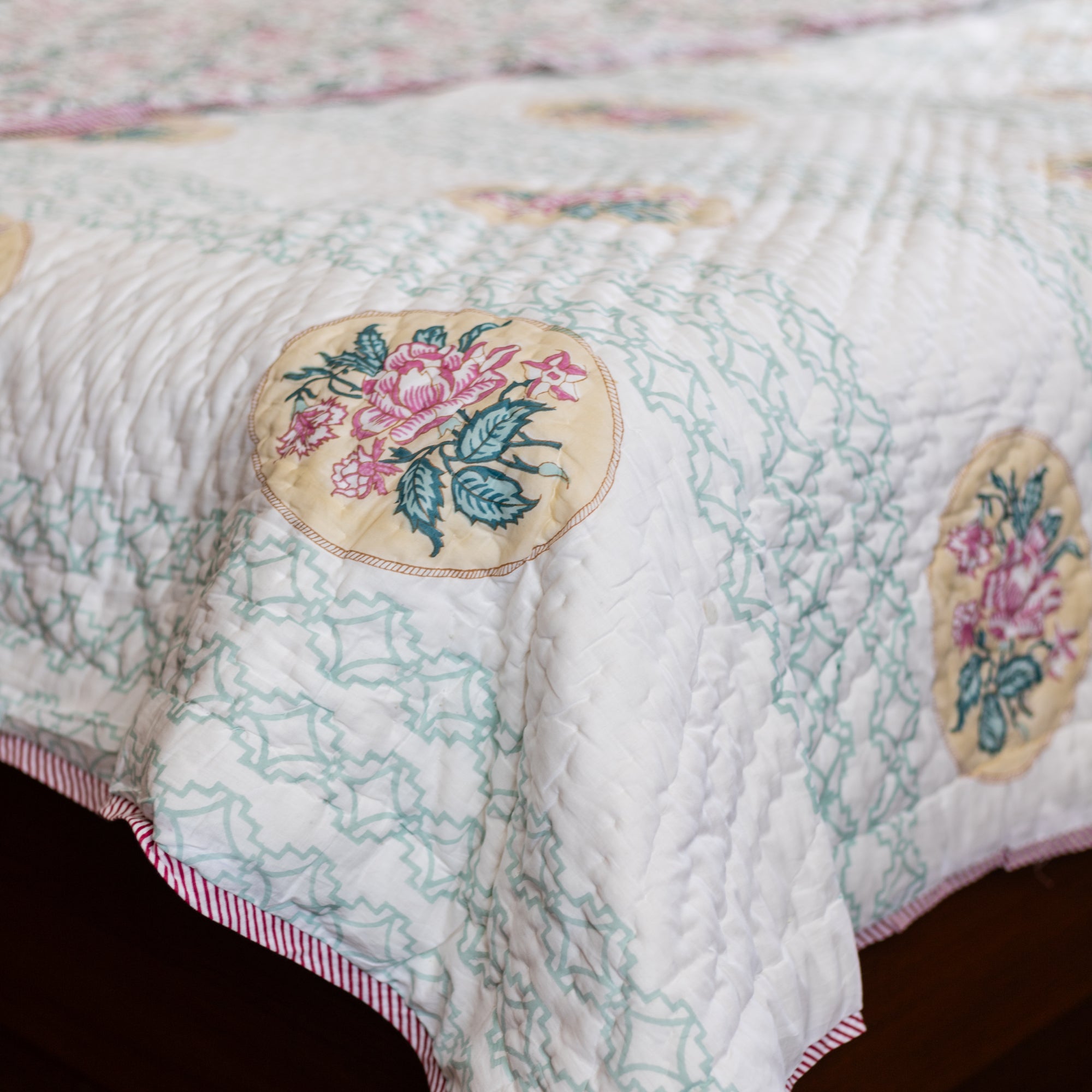 Blushing Rose Elegance Bedsheet and Quilt